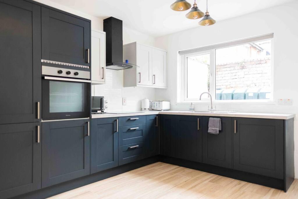 Charming 3 Bedroom Belfast Townhouse Exterior foto